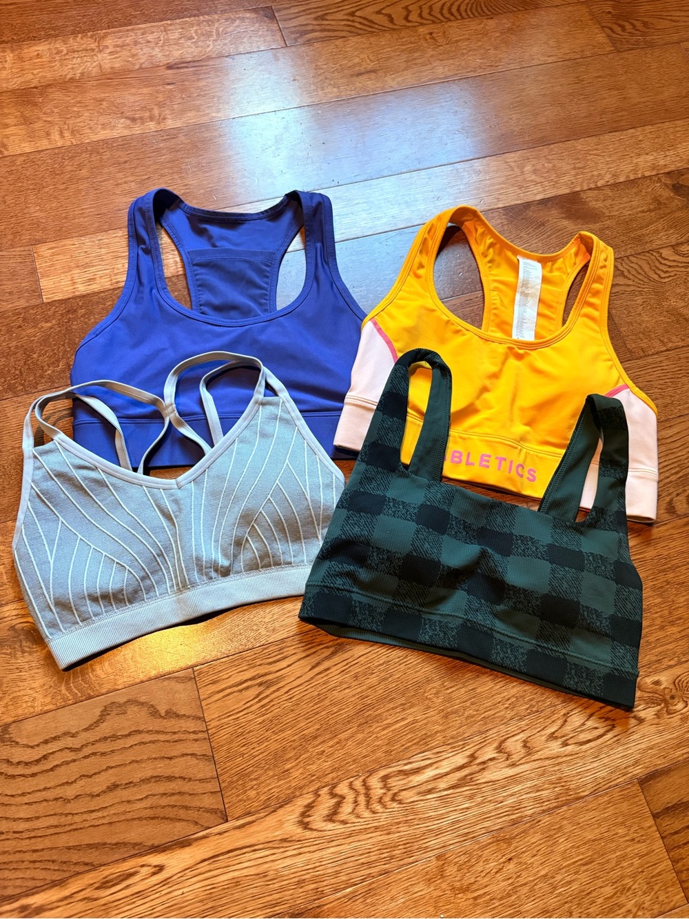 Fabletics Sports Bras Bundle (4)